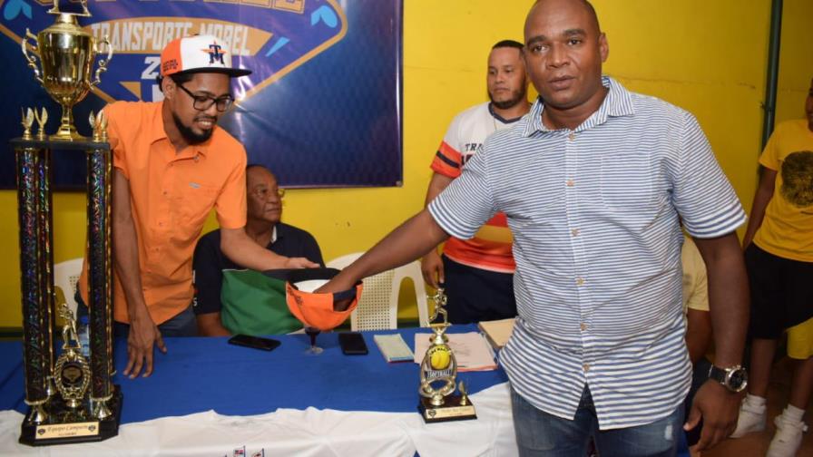 Clásico de softbol  por la copa Confraternidad y RD$170 mil en premios