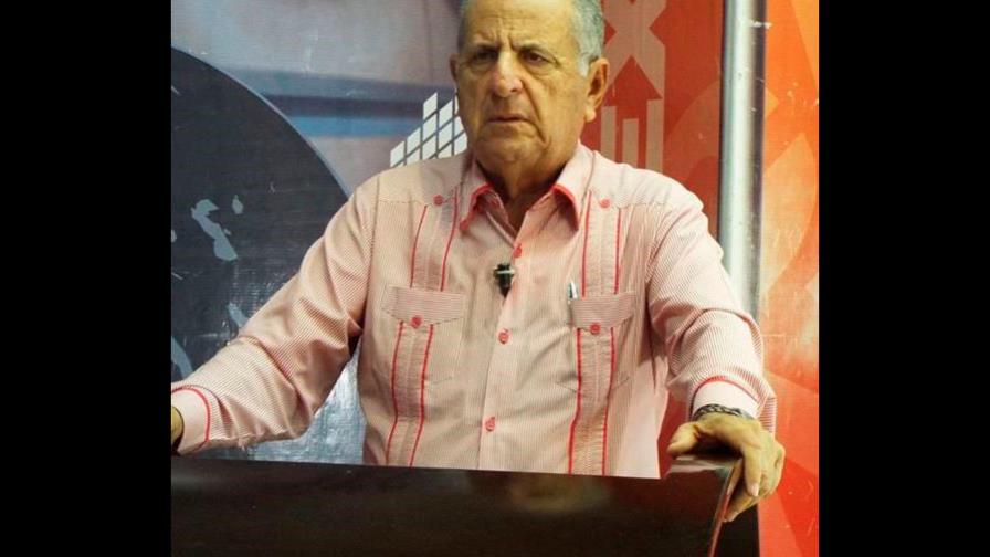 Baitoa, Apolinar Núñez y sus “Poemas decididamente fuñones”