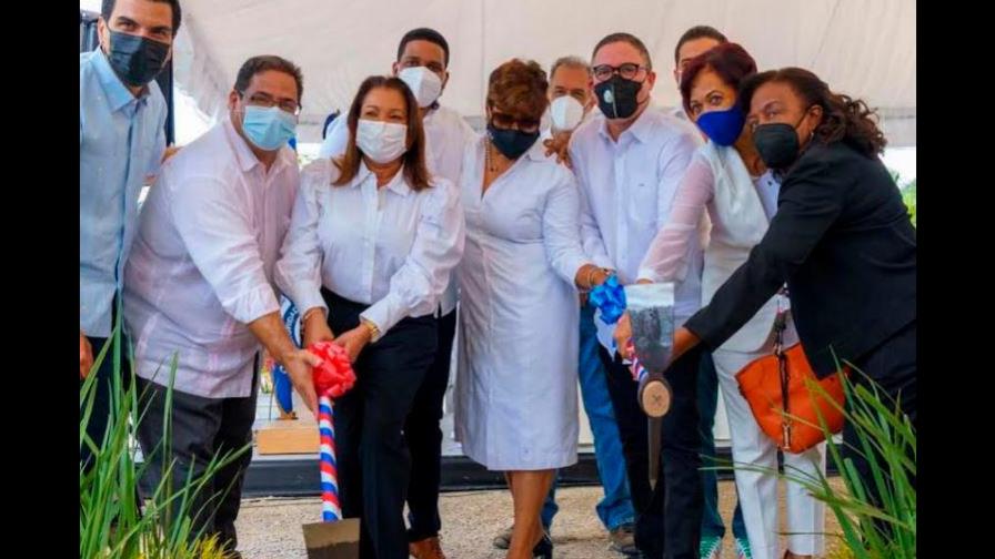 Portuaria da primer picazo para muelle de pescadores en Boca Chica