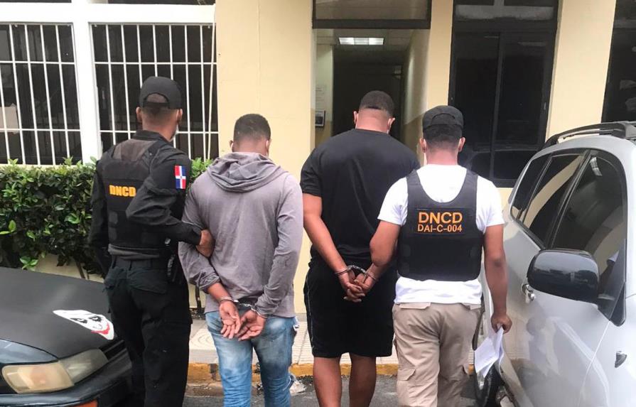 Apresan empleados de aeropuerto de Puerto Plata, entre ellos militares, por 309 kilos de cocaína 