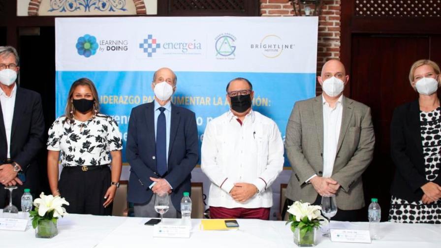 Lanzan proyecto “Aprender-haciendo” para promover un país más sostenible y resiliente