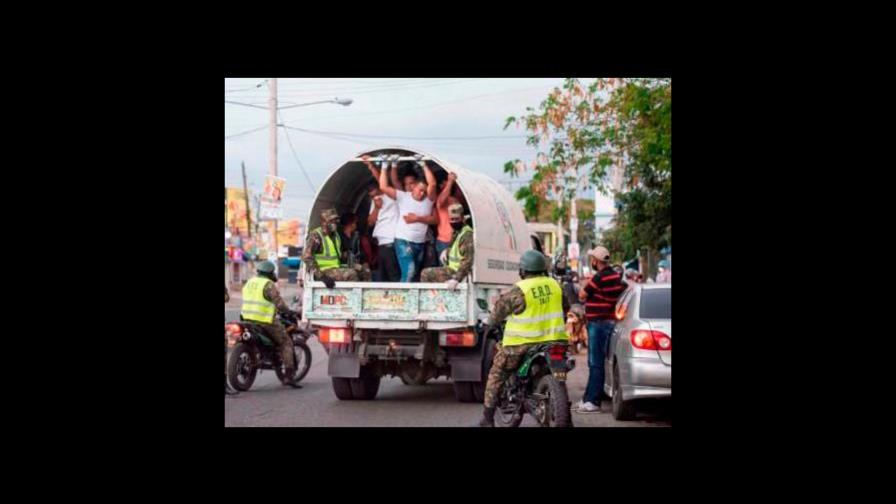 Moradores de Higüey temen haya rebrote de COVID-19 si el Estado levanta el toque de queda en La Altagracia Moradores de Higüey temen haya rebrote de COVID-19 si el Estado levanta el toque de queda en La Altagracia