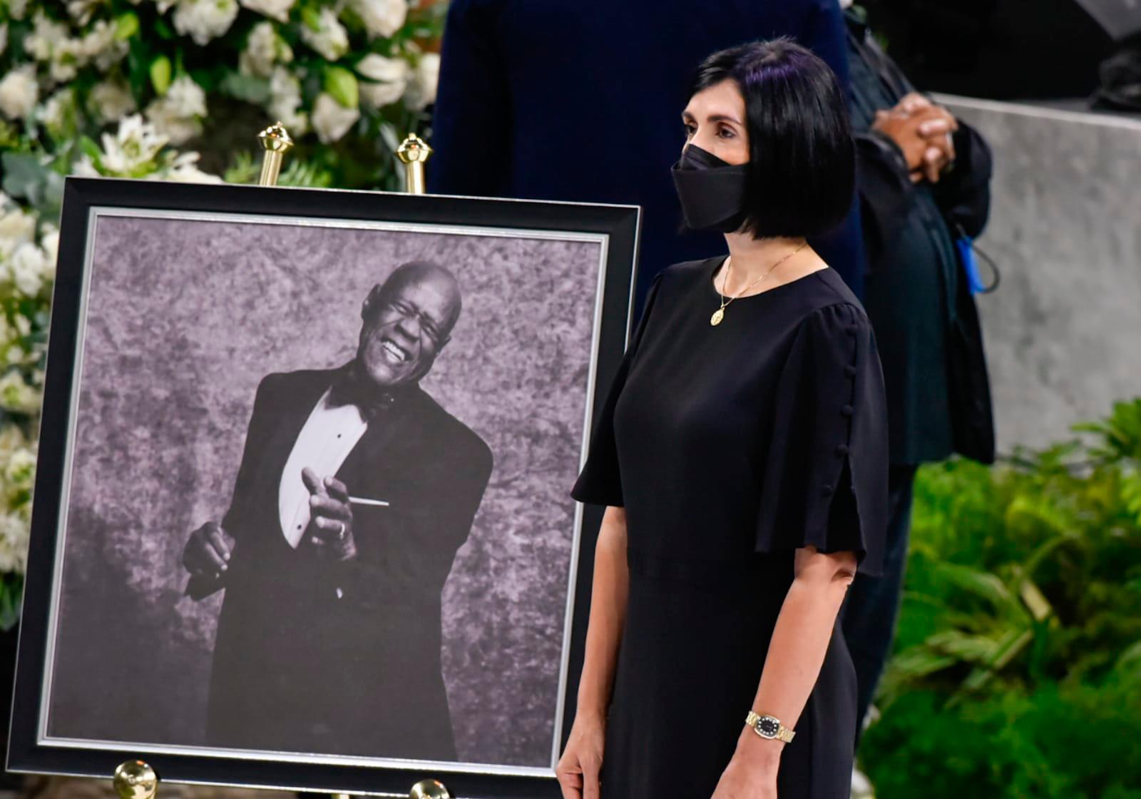 La primera dama, Raquel Arbaje.