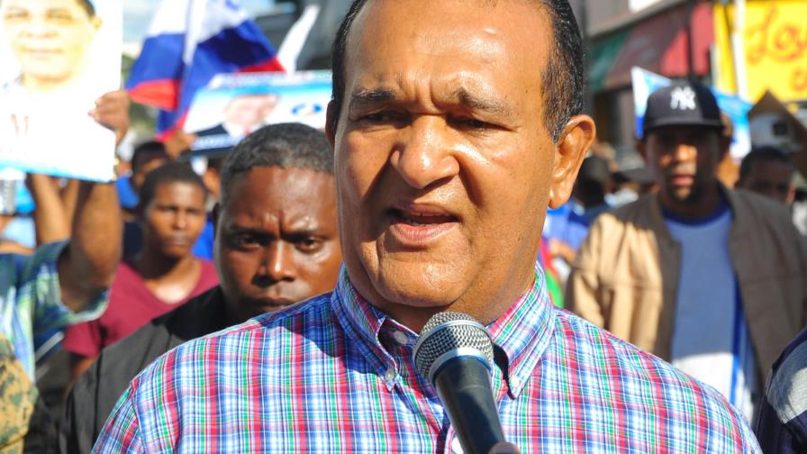 Antonio Marte dice si le devuelven guaguas dejaría sin efecto medida sobre haitianos Antonio Marte dice si le devuelven guaguas dejaría sin efecto medida sobre haitianos