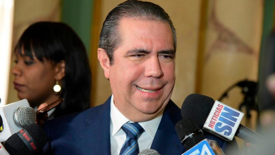 Francisco Javier dice Leonel está recurriendo a “politiquería barata” para lograr permanencia Francisco Javier dice Leonel está recurriendo a “politiquería barata” para lograr permanencia