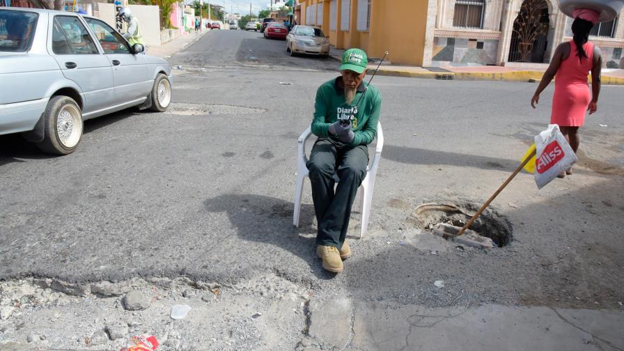 En la calle Arezzo se precisa arreglar eso En la calle Arezzo se precisa arreglar eso