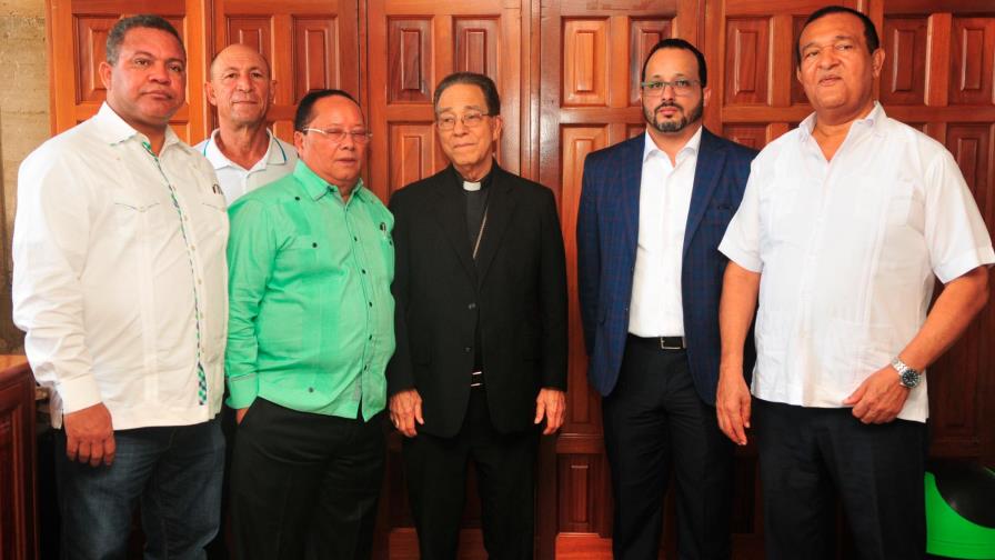 Lo que pidieron empresarios y transportistas de la frontera a la Virgen de la Altagracia Lo que pidieron empresarios y transportistas de la frontera a la Virgen de la Altagracia