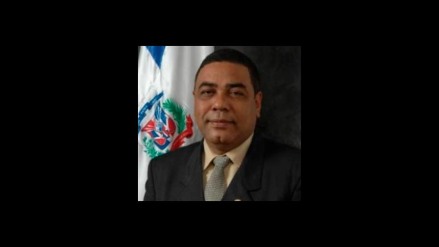 Diputado del PLD pide renuncia del 80 % del Comité Político