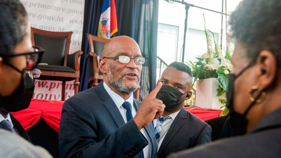 Primer ministro de Haití viaja a Cabo Haitiano tras explosión de camión de combustible 