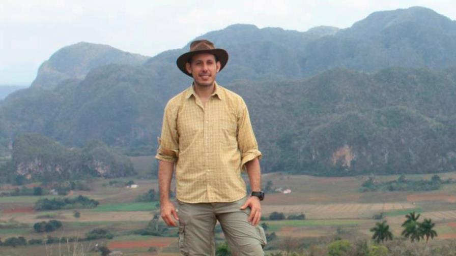 El biólogo Ruiz Urquiola acusa al Gobierno cubano de inocularle el virus VIH El biólogo Ruiz Urquiola acusa al Gobierno cubano de inocularle el virus VIH