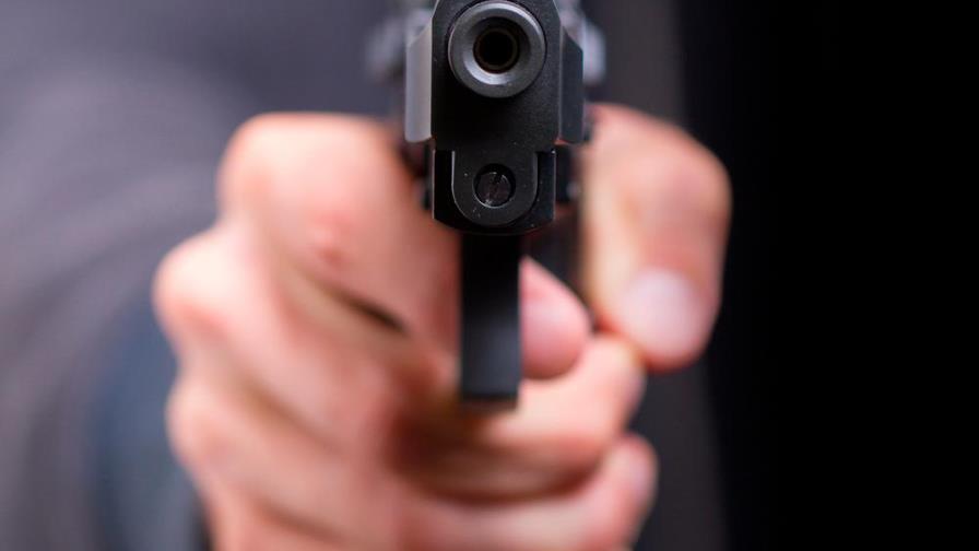 Hombre mata pareja y se suicida en Villa Vásquez Hombre mata pareja y se suicida en Villa Vásquez