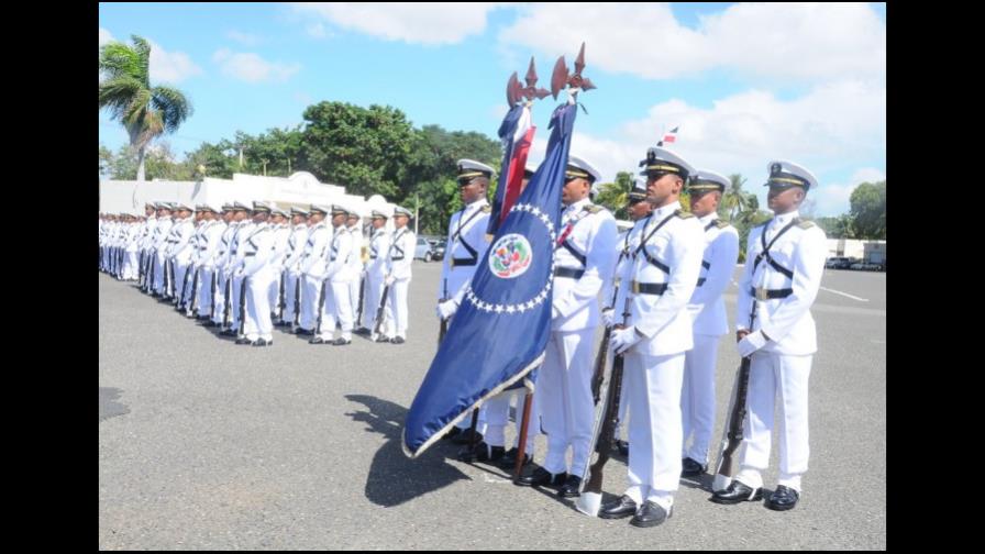 También la Armada anuncia el ascenso de 1,779 miembros También la Armada anuncia el ascenso de 1,779 miembros