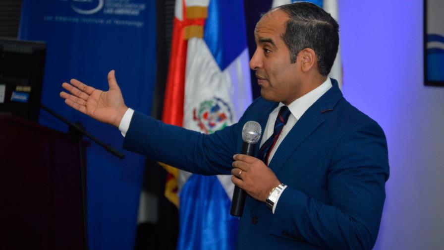 ITLA otorga becas de excelencia a más de sesenta jóvenes sobresalientes