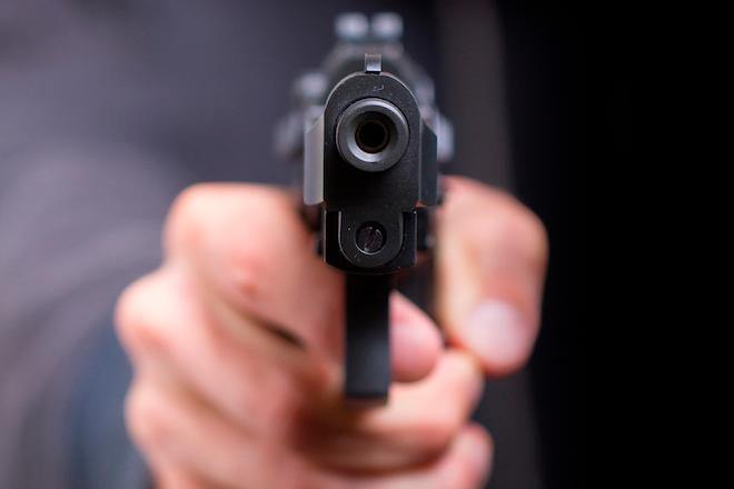 Policía mata a tiros a dos presuntos asaltantes en La Vega