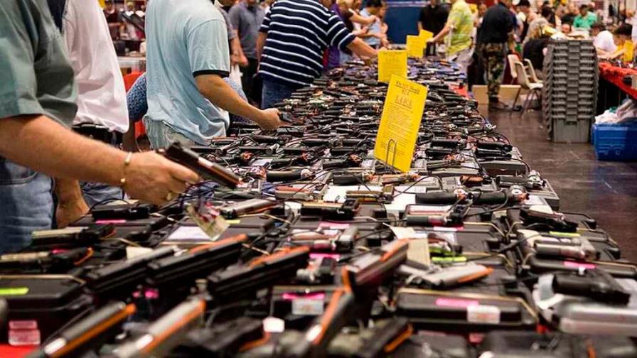 México demanda a fabricantes de armas en EEUU por “comercio negligente e ilícito”