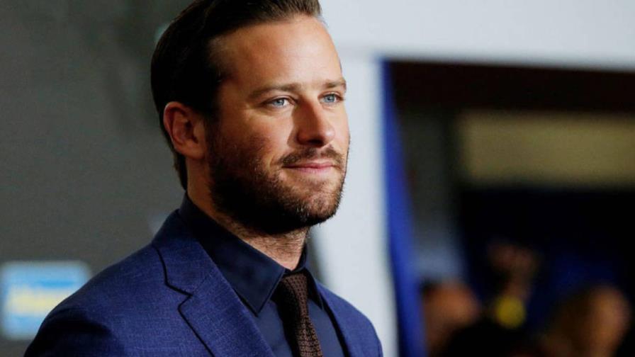 Tras supuesto canibalismo, Armie Hammer vuelve a la polémica por subir video íntimo  