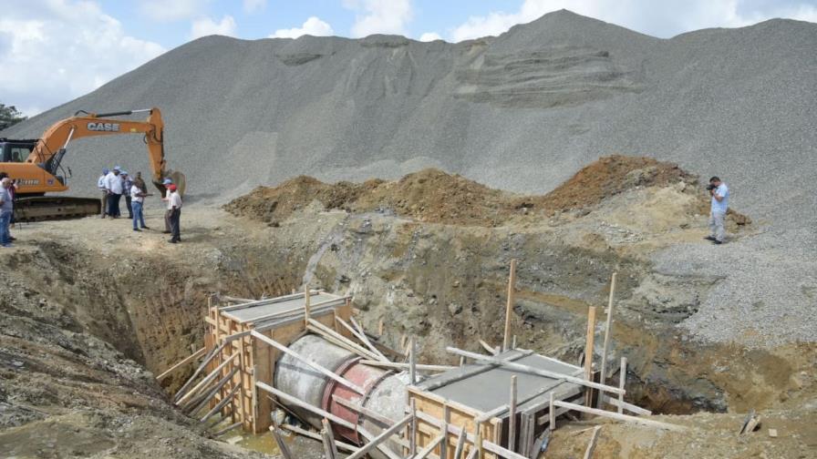 CAASD anuncia sometimiento a la justicia de Hormigones América por provocar avería