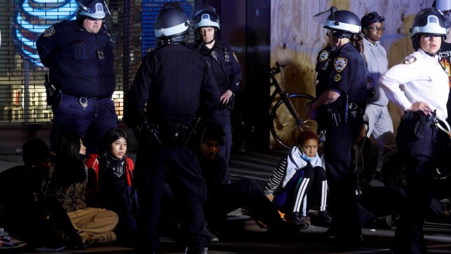 Unos 280 arrestos en Nueva York durante una noche de protestas más tranquila