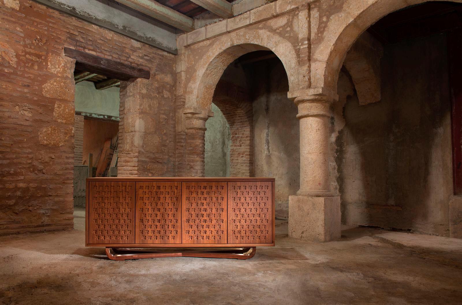 Paola busco llevar a los hogares piezas atemporales que llenen de belleza, gracia y elegancia los espacios