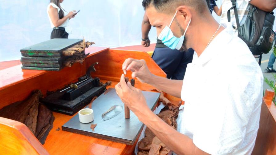 Cuestionan declaratoria del tabaco como Patrimonio Cultural de Santiago