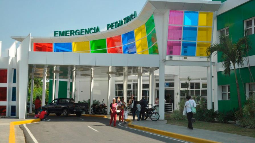 CMD reporta 28 médicos del hospital de niños en Santiago fueron aislados 