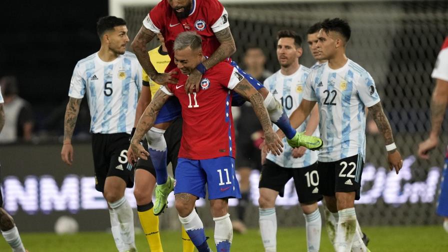 Jugadores chilenos rompen la burbuja sanitaria y serán sancionados