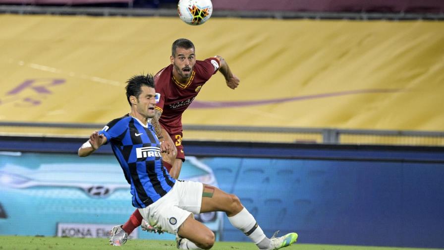 El Inter deja el Scudetto en bandeja al Juventus y el Nápoles avisa al Barça