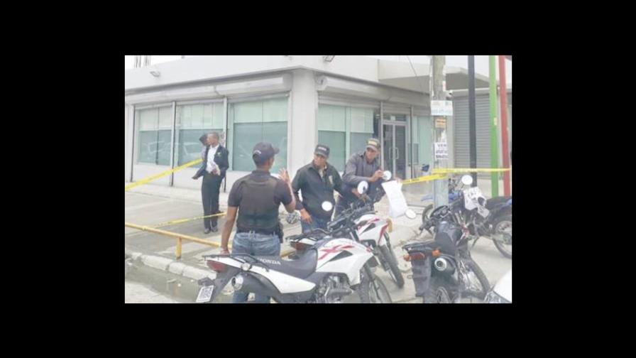 Siete y 10 años de condena a tres hombres por asalto a sucursal del Banco Popular