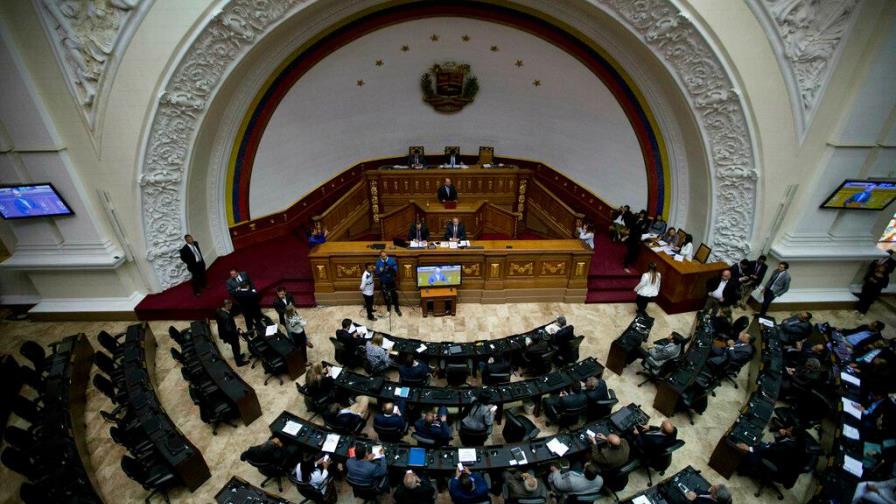 Oposición venezolana desiste de ir al Congreso