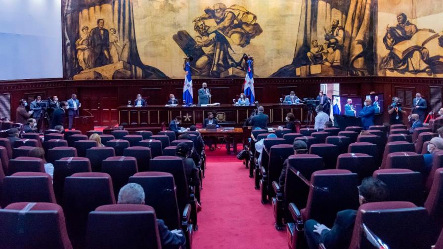 Cámara de Diputados y Senado coordinan proclamación de Abinader y Raquel Peña Cámara de Diputados y Senado coordinan proclamación de Abinader y Raquel Peña
