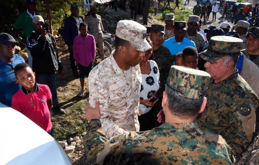 Presidente asciende póstumamente a cabo agente ultimado por haitiano en la frontera