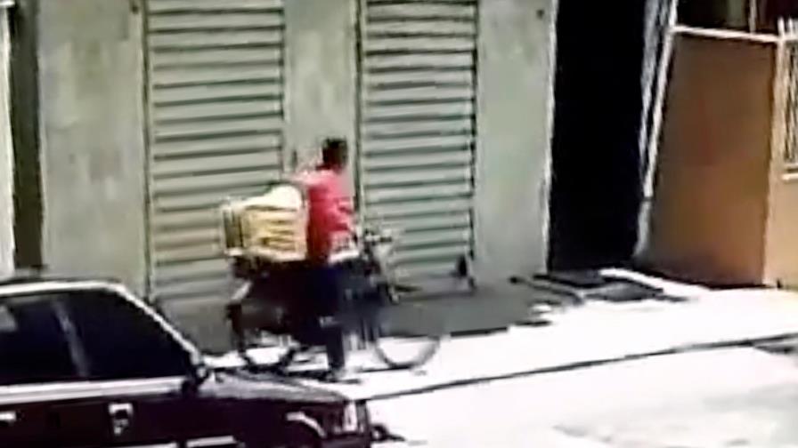 Una cámara permitió delatar al hombre que confesó haber matado a una niña en el ensanche Isabelita Una cámara permitió delatar al hombre que confesó haber matado a una niña en el ensanche Isabelita