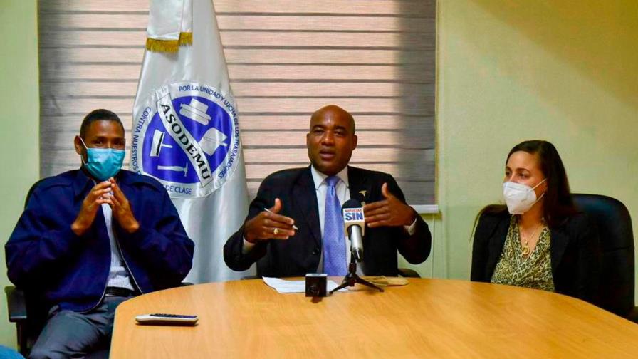 Empleados de la UASD rechazan aumento salarial de 15 %  