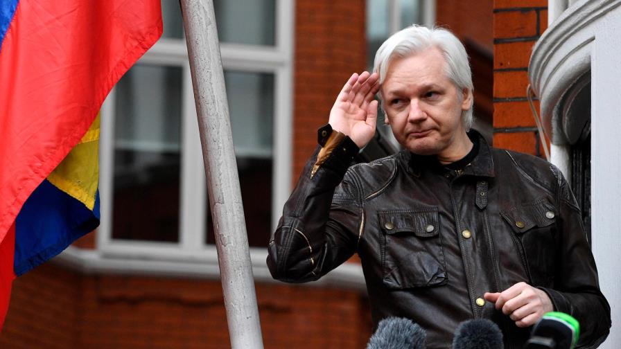 Crean condiciones para que Assange salga de embajada ecuatoriana en Londres