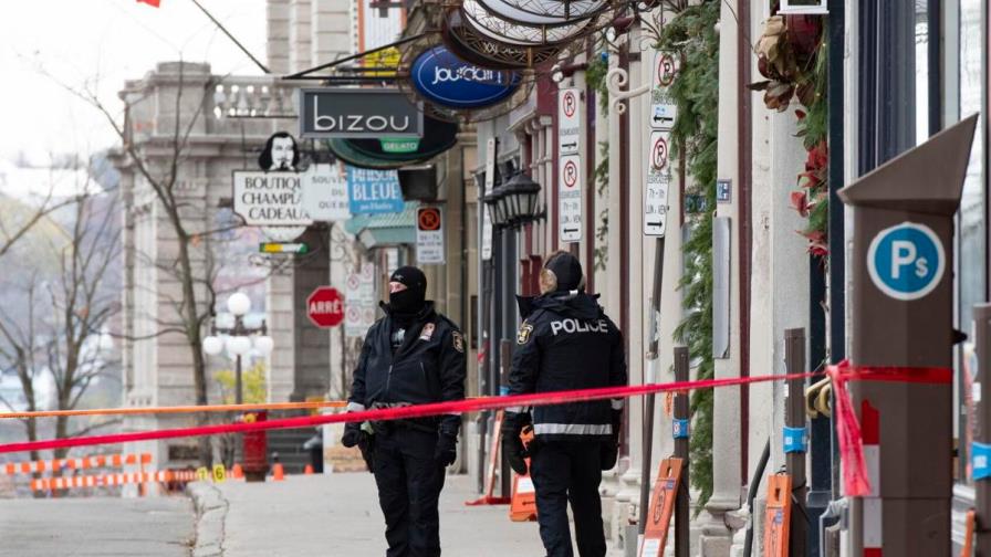 En Canadá hombre disfrazado mata a dos personas día de Halloween 