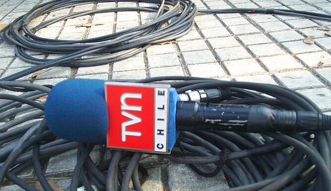 Atacan a periodistas de TV en sur de Chile, un herido grave