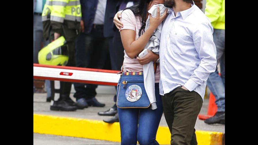 Suben a nueve los muertos y a 26 los heridos por carro bomba en Bogotá 