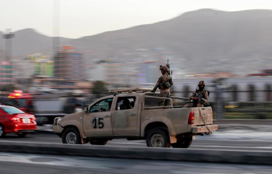 Mueren dos niños al estallar un artefacto explosivo con el que jugaban en Afganistán