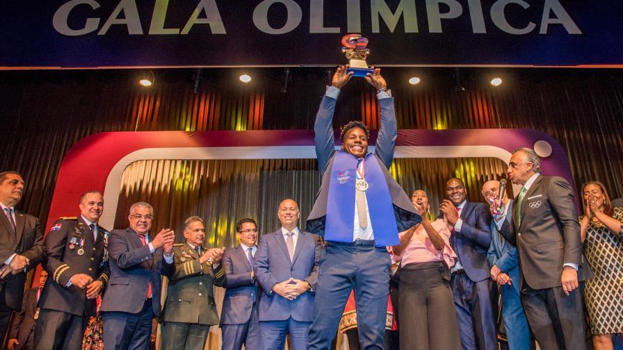 Deury Corniel gana el premio de Atleta del Año y lo logra de forma unánime