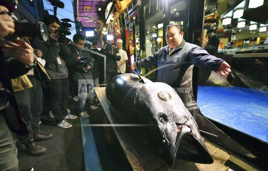 Venden atún aleta azul en 3 millones de dólares en Tokio