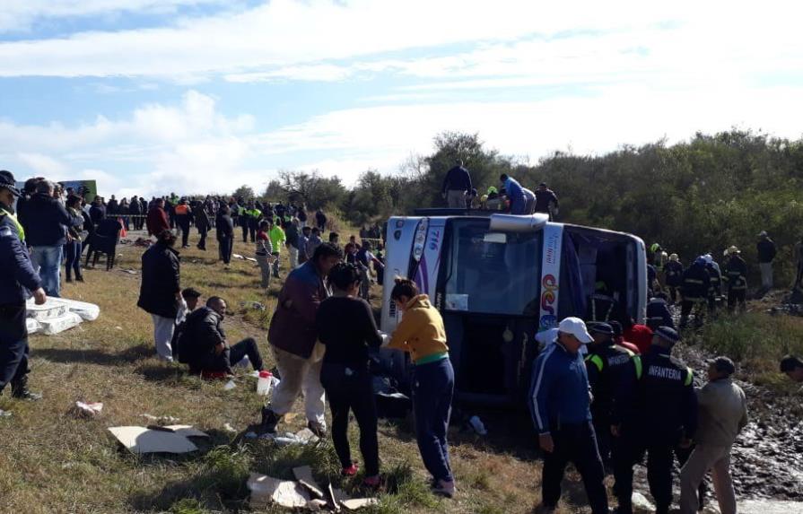 Accidente de autobús en Argentina deja 13 muertos