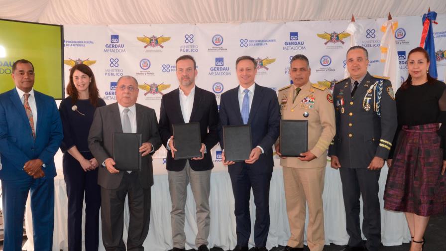 Interior y Policía firma acuerdo para eliminar más de 1,600 armas de fuego decomisadas Interior y Policía firma acuerdo para eliminar más de 1,600 armas de fuego decomisadas