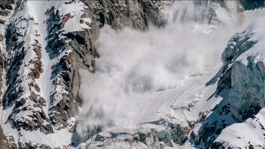 Avalancha deja 3 esquiadores muertos en Austria