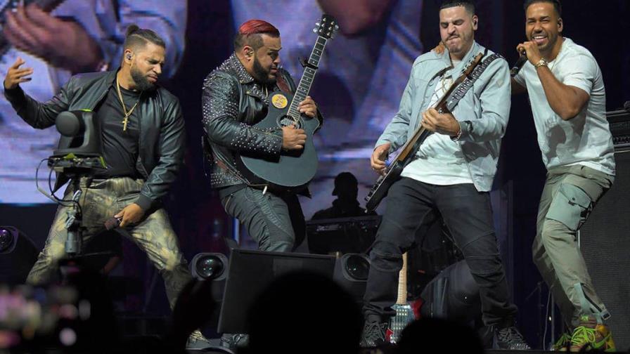 Romeo Santos y Aventura se preparan para llenar el MetLife Stadium y los Dodgers de los Ángeles