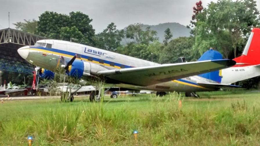 Un avión DC-3 se estrella en el centro de Colombia y mueren sus 12 ocupantes Un avión DC-3 se estrella en el centro de Colombia y mueren sus 12 ocupantes