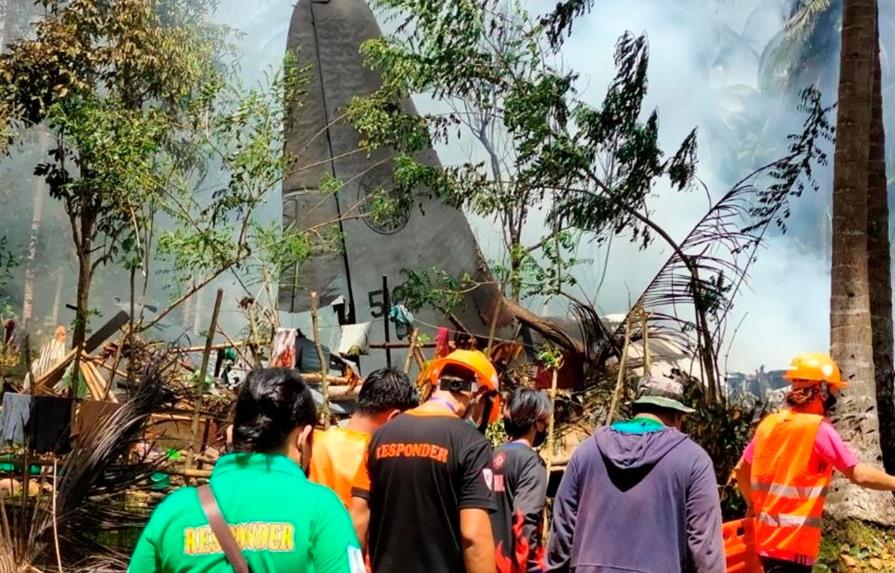 45 muertos, 53 heridos y 5 desaparecidos tras accidente de avión filipino