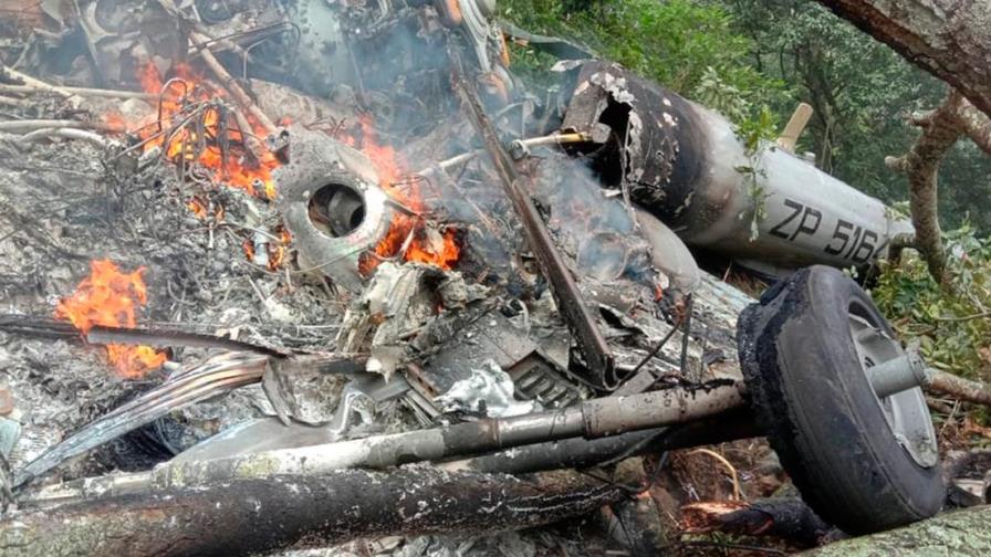 Al menos 5 muertos en accidente aéreo con jefe de Defensa de la India a bordo