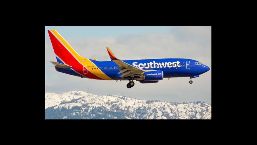 Un avión en EEUU se devuelve tras olvidar desembarcar corazón para trasplante Un avión en EEUU se devuelve tras olvidar desembarcar corazón para trasplante