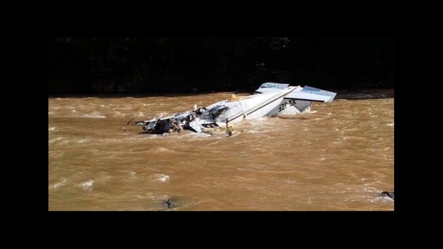 Mueren cinco personas al caer una avioneta en el estado mexicano de Michoacán