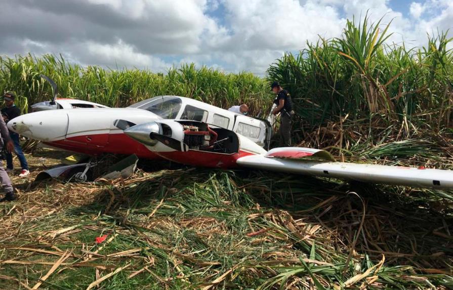 Avión Súper Tucano obligó a aterrizar a avioneta hallada abandonada